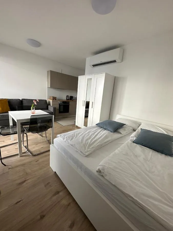 A 212, Apartments In The Heart Of Budapest